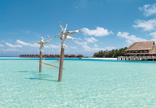 Hängematte mitten über dem Wasser