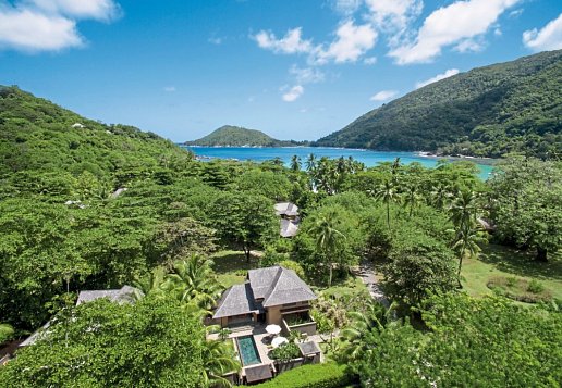 Hotelgelände voller Tropischer Pflanzen