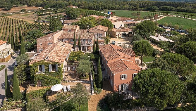 Hotelanlage von oben