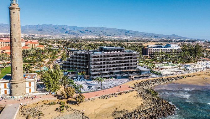Hotelanlage am Strand