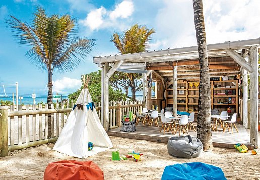 Kleiner Spielplatz am Strand
