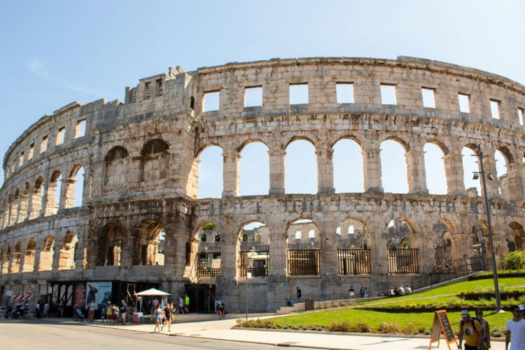 Antike Ruinen von Pula