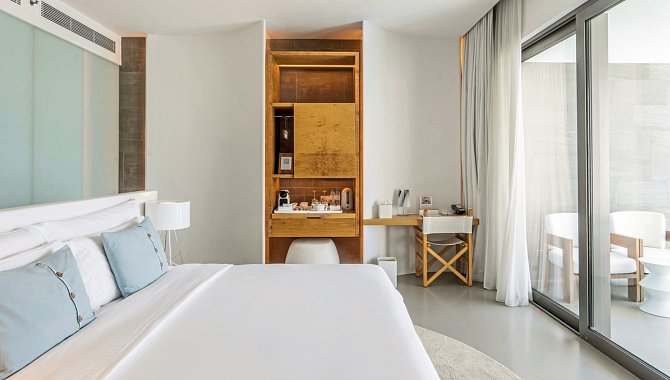 Schlafzimmer mit Terrasse