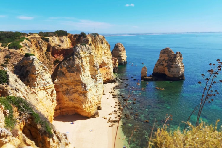 Steile Küste in Lagos