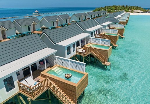 Villen auf Steg über dem Meer jeweils mit Privatpool