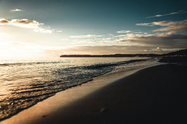 Strand bei Abendsonne